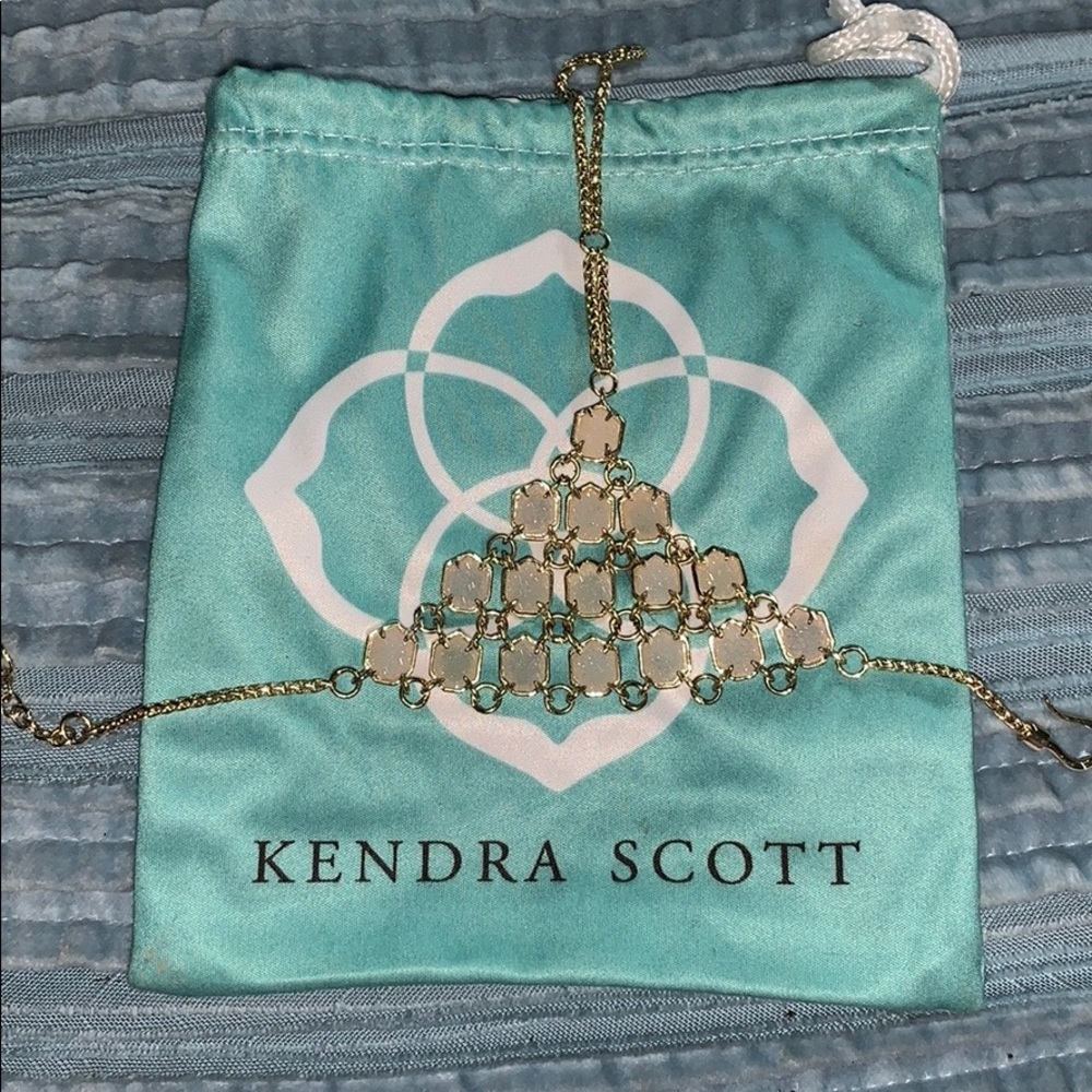 Rare Kendra Scott Abigail drusy hand  necklace